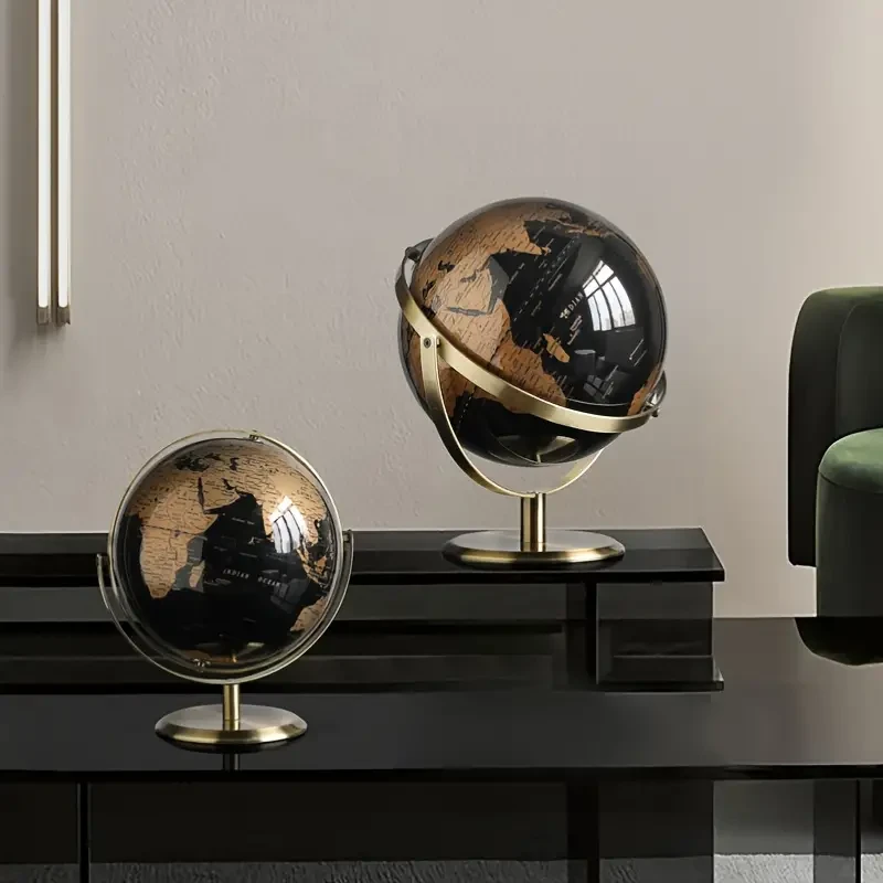 Globo terráqueo de metal de lujo con soporte, ideal para uso educativo y decoración del hogar.