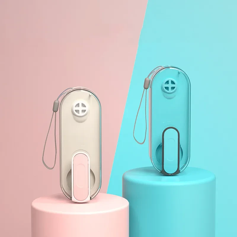 Botella de agua plegable para viajes de perros y mascotas.