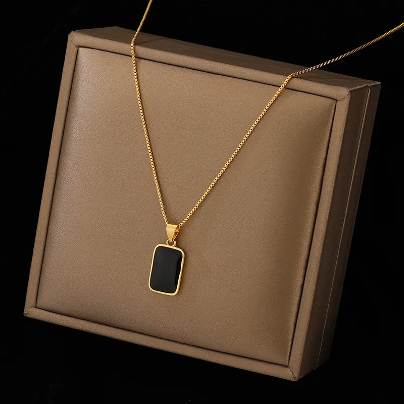 Collar con colgante rectangular para hombre y mujer