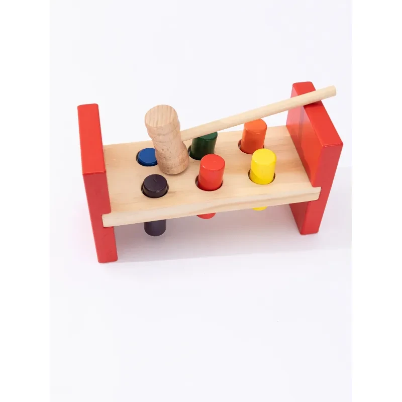 Ejercicio de coordinación ojo-mano para bebés de 1 a 3 años: golpeteo de pilotes de hincado