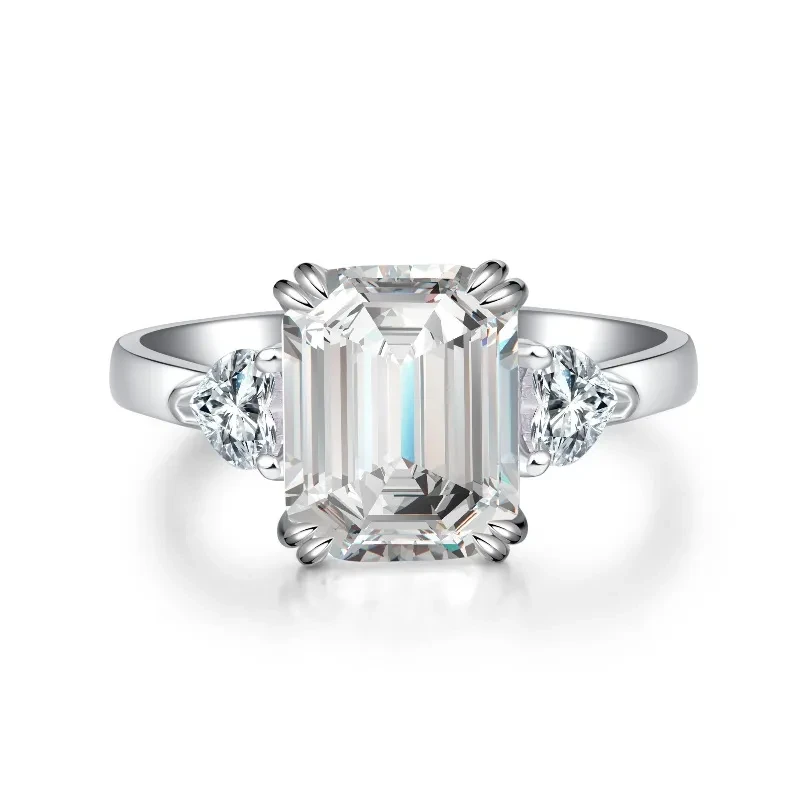Anillo de plata de ley con corte de pagoda de azúcar en cubos europeos y americanos