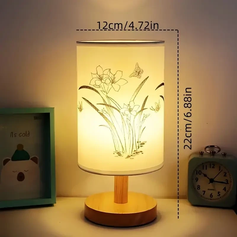 Lámpara de mesa LED moderna "Contemporary Light" con diseño de orquídea de sisal. Brillo ajustable y base de madera maciza en 3 colores. Alimentación por USB.