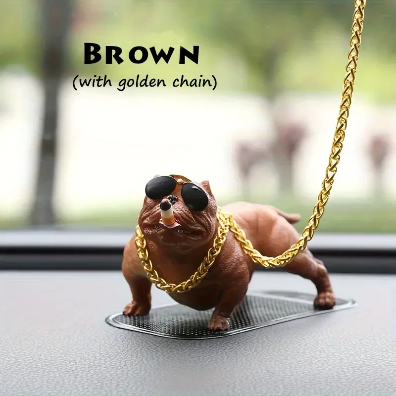 Adorno de coche de Bulldog Boss con cadena dorada y gafas: elegante figura de resina para el salpicadero.
