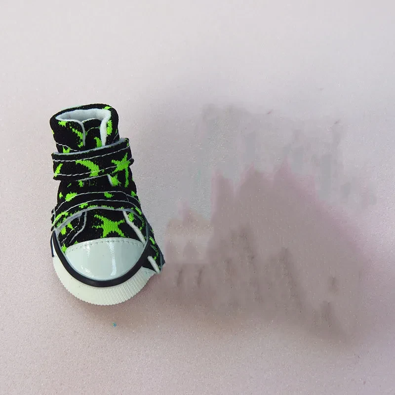 Zapatos para mascotas, zapatillas de malla para perros a la moda