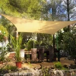 Toldo con protección UV