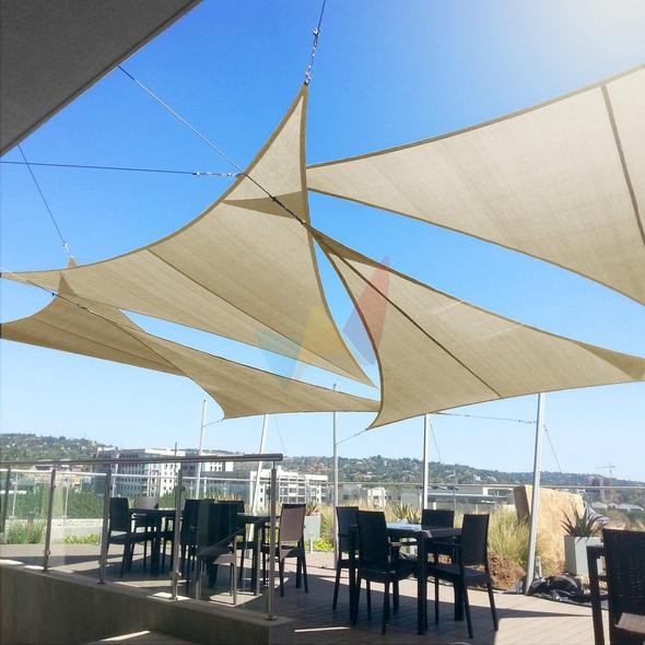 Toldo con protección UV