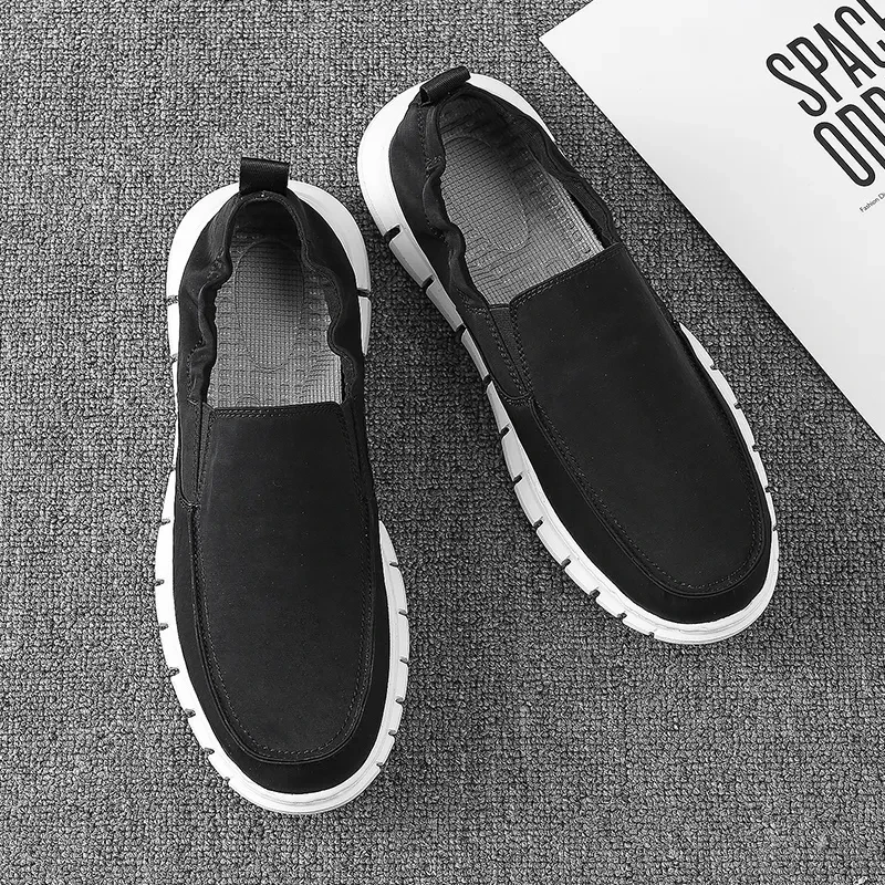 Zapatos casuales impermeables de alta calidad para hombre.