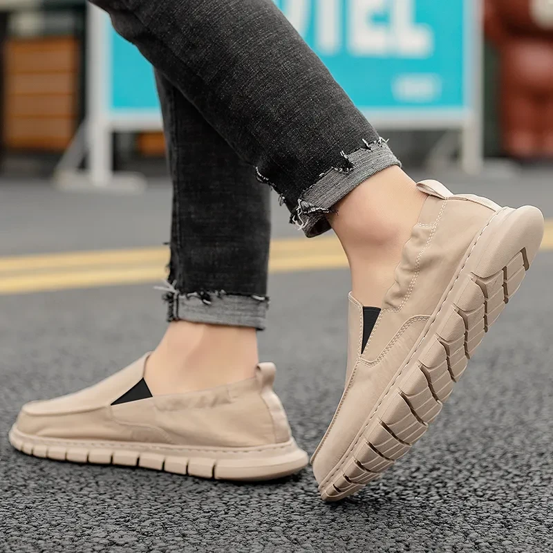 Zapatos casuales impermeables de alta calidad para hombre.