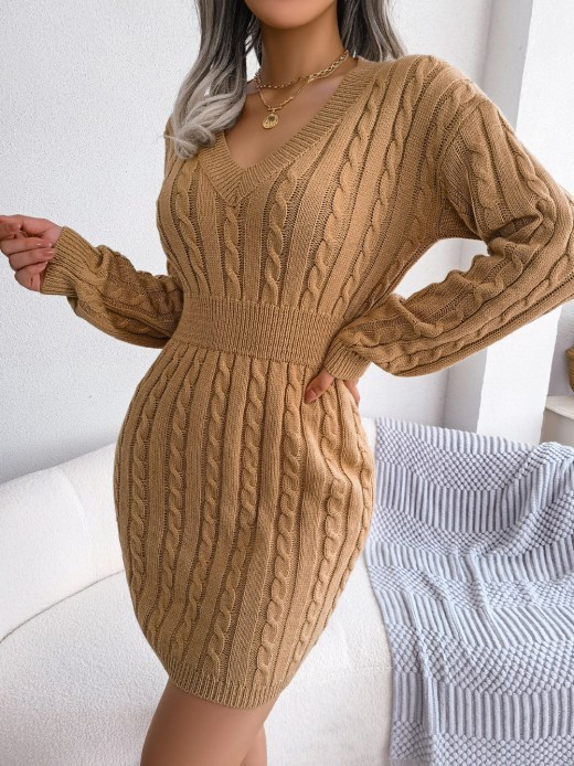 Vestido de punto de manga larga con cuello en V y cintura ajustada a la cadera.