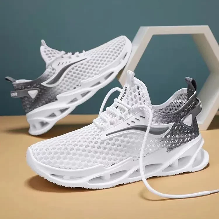 Zapatillas deportivas de malla con cordones para hombre, zapatillas de running bajas con suela hueca a la moda