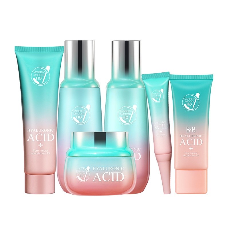 Set de productos para el cuidado de la piel con ácido hialurónico