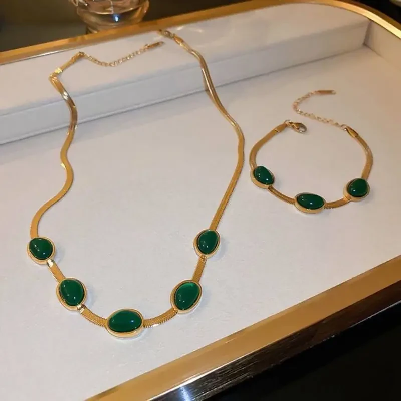 Elegante conjunto de joyas de 4 piezas en color verde esmeralda para mujer