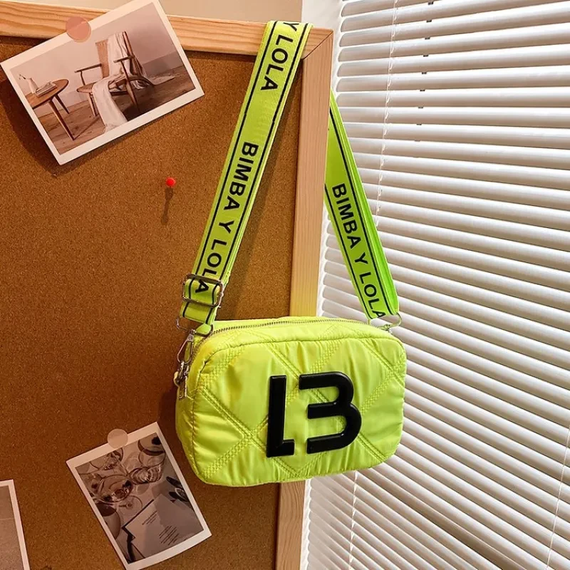 Bolsos pequeños cuadrados de color sólido para mujer, bolso de moda para axilas