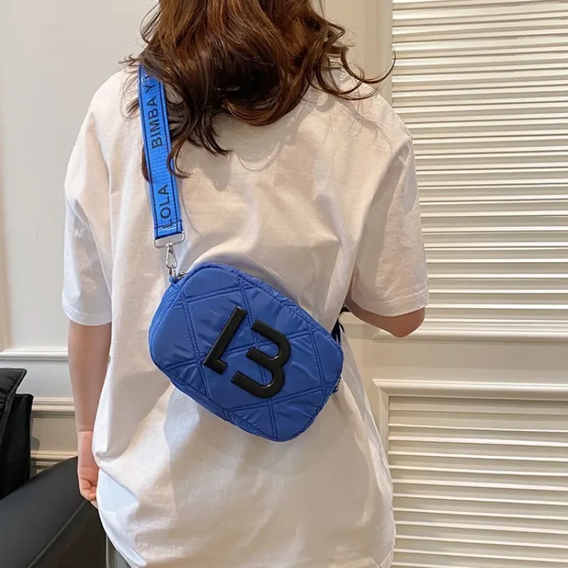 Bolsos pequeños cuadrados de color sólido para mujer, bolso de moda para axilas