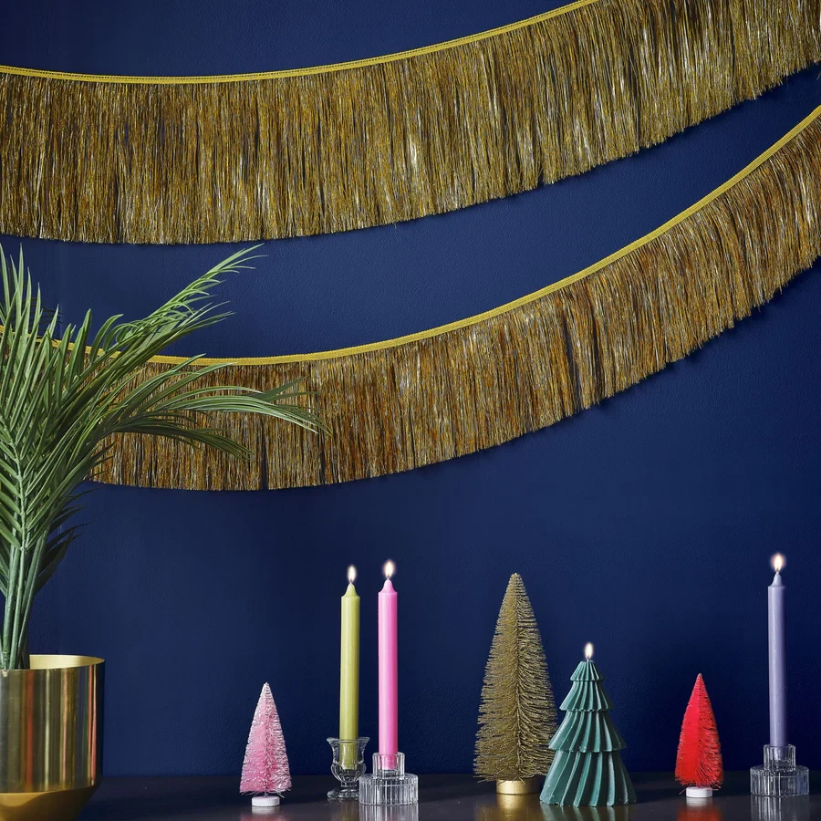 Decoración de guirnalda - Oropel dorado alegre y brillante