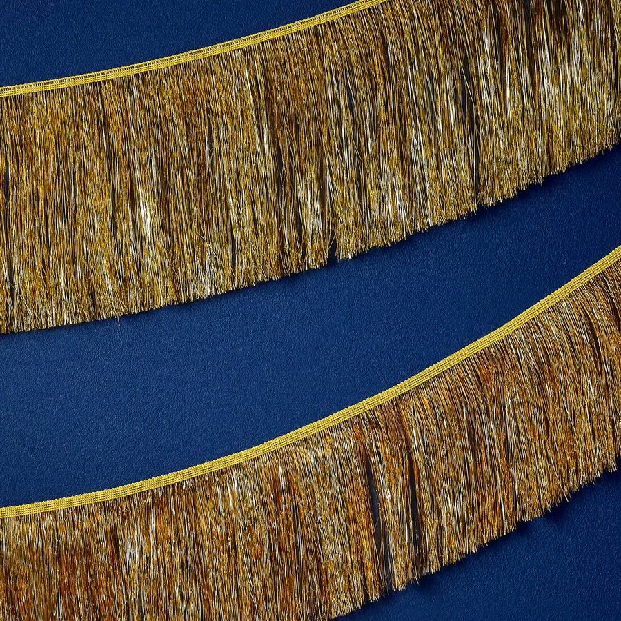 Decoración de guirnalda - Oropel dorado alegre y brillante