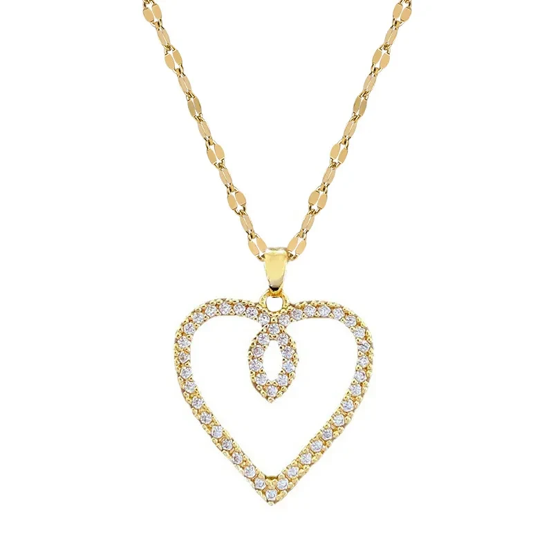 Collar con colgante de corazón de acero y titanio para mujer: elegante cadena de clavícula combinable