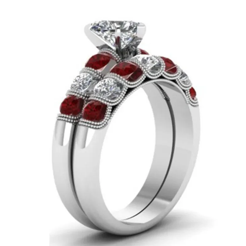 Anillo de moda con diamantes en forma de corazón