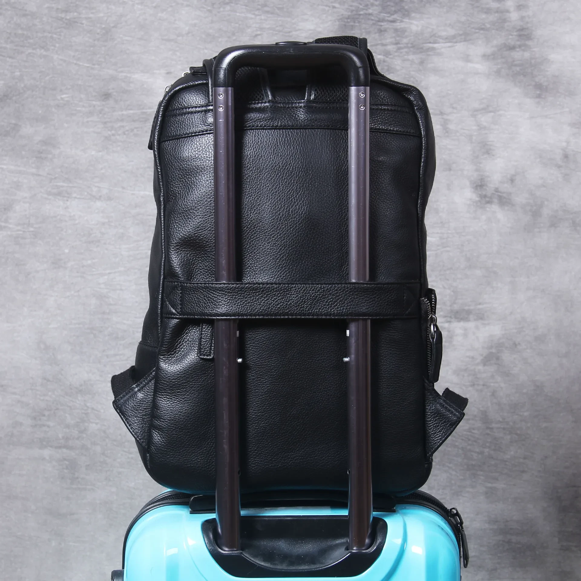 Mochila de cuero para hombre, hecha a mano, de primera capa de piel de vaca, mochila de viaje