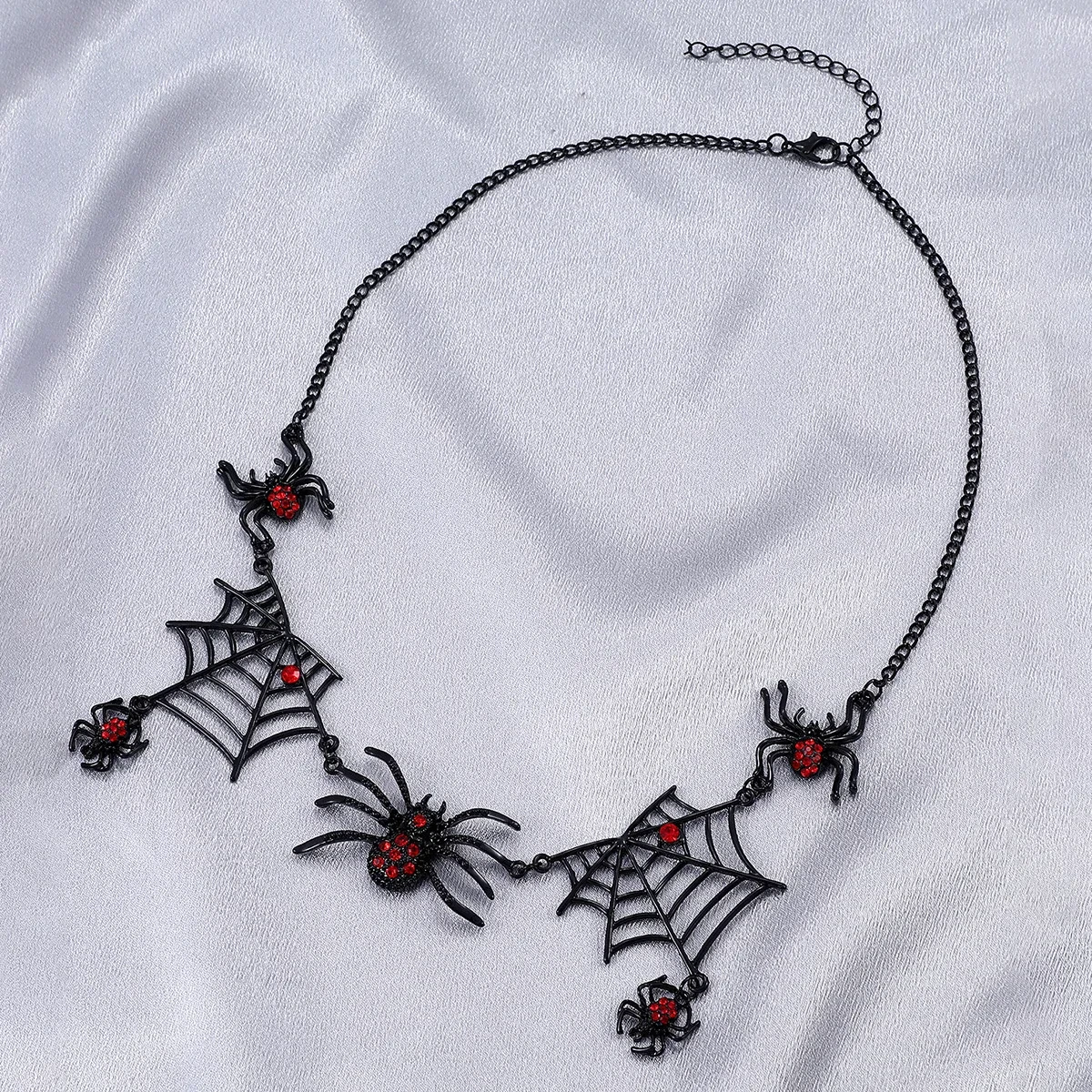 Collar de araña y telaraña de Halloween