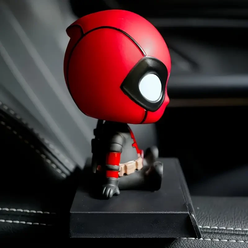 Figura cabezona de Deadpool, accesorio para el salpicadero de UME