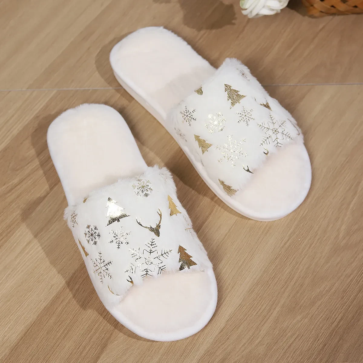 Pantuflas navideñas de peluche