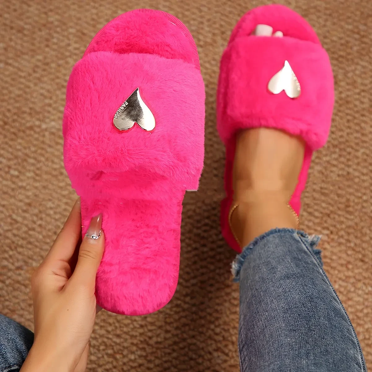 Pantuflas mullidas cálidas para otoño e invierno