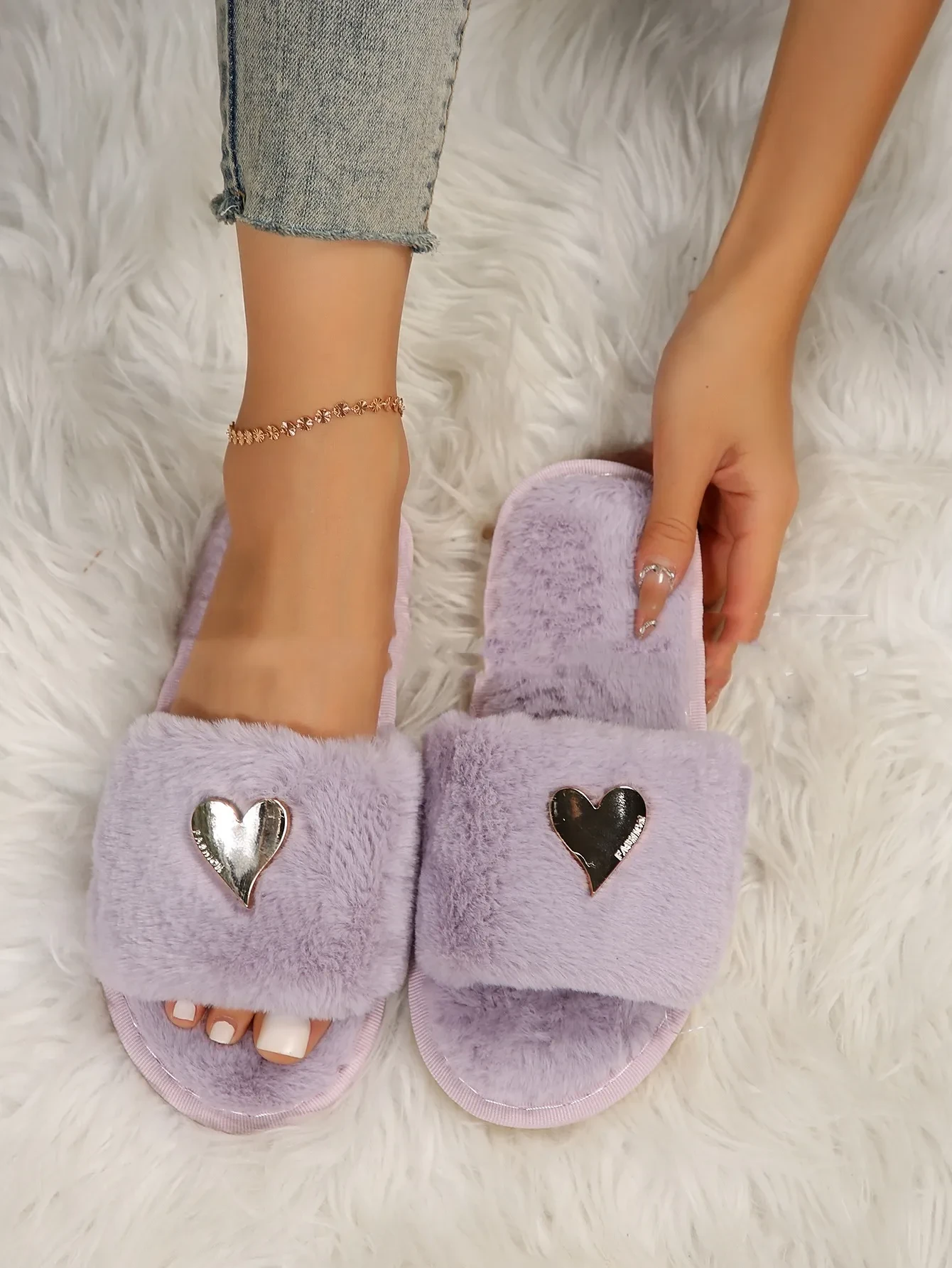 Pantuflas mullidas cálidas para otoño e invierno
