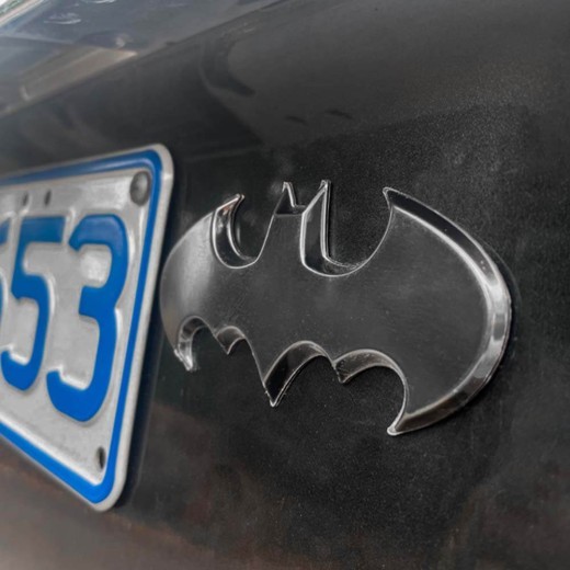 Calcomanía 3D de Batman de DC con emblemas de fan (negra)