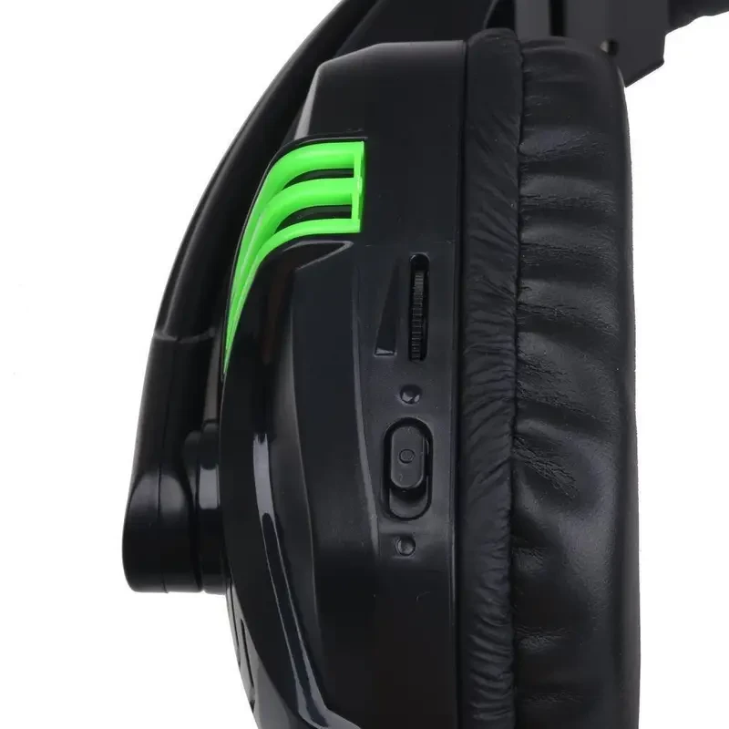Auriculares con cable para juegos: sonido estéreo amplificado