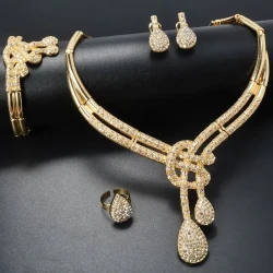 Conjunto de joyas elegante y lujoso para mujer