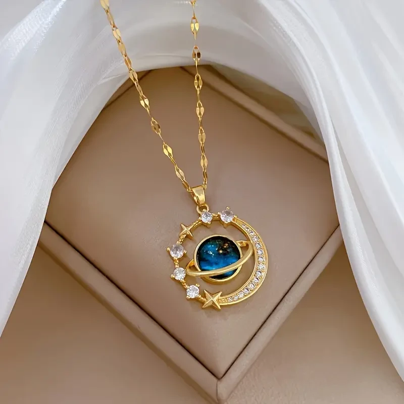 Collar con colgante de luna, planeta estrellado, azul astral y circonita de acero inoxidable