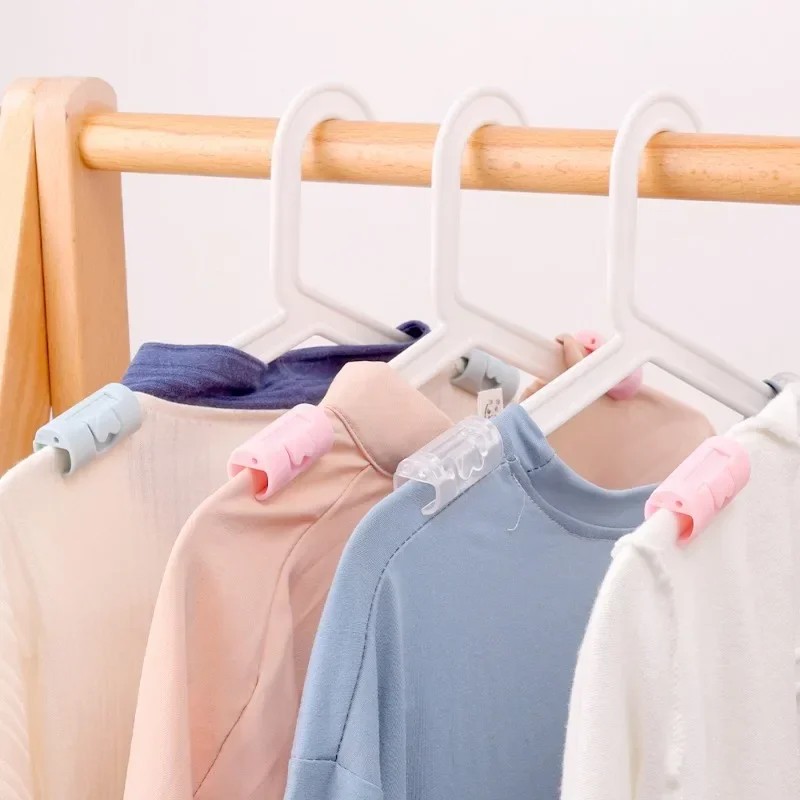 Pinzas para sábanas (2023)