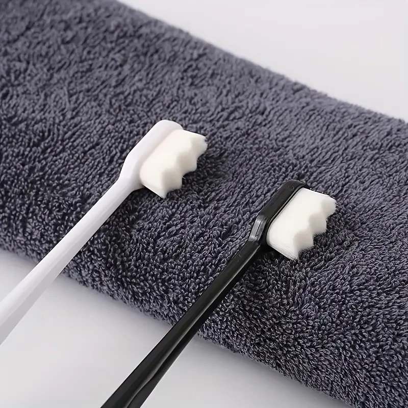 Cepillo de dientes suave y delicado con hilo dental Micro Nano