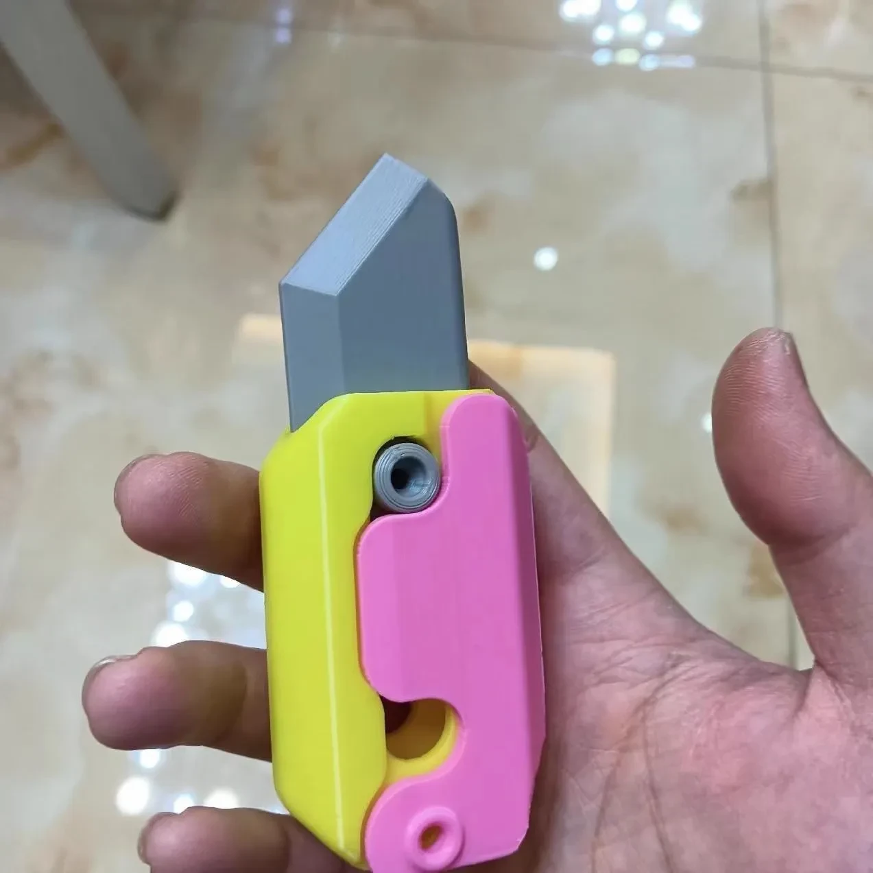 Mini cuchillo de rábano saltador con impresión 3D, modelo de cachorro de gravedad, colgante de premio para estudiantes, juguete de descompresión para niños, regalo