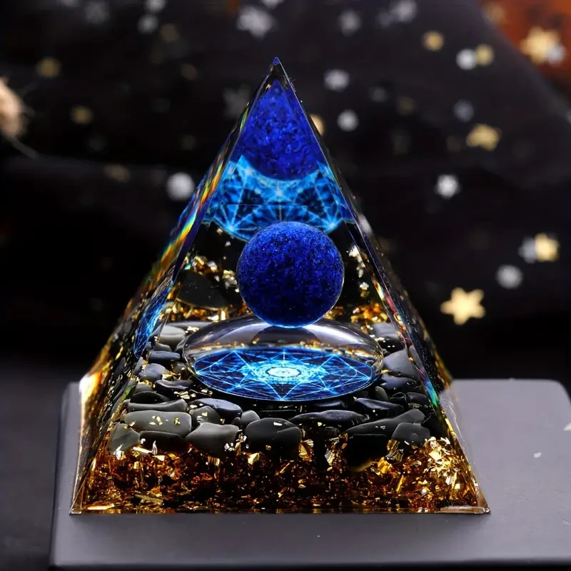 Pirámide de piedra natural con bola de lapislázuli: regalo de decoración y meditación para el hogar.