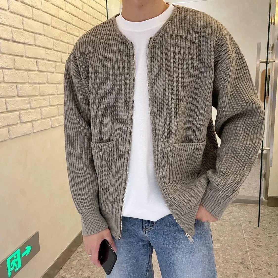 Suéter de punto con cremallera y cuello alto para hombre, forrado, con bolsillos, cómodo y suave, de manga larga para todas las estaciones.