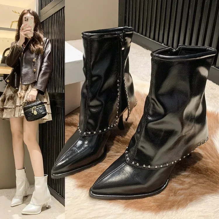 Botas de cuero con borlas de moda para mujer