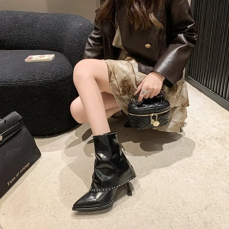Botas de cuero con borlas de moda para mujer