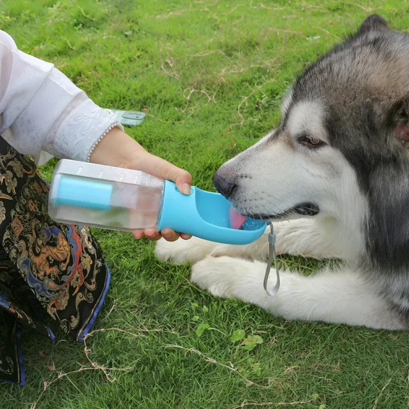 Botella de agua multifuncional para perros Productos para mascotas
