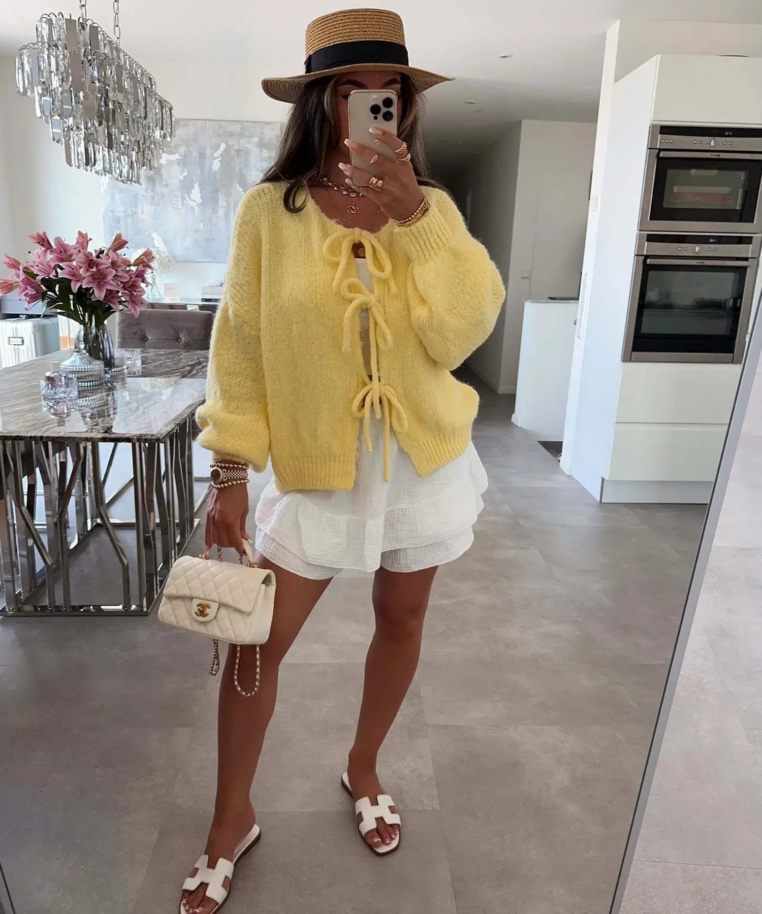 Cárdigan informal de punto con lazo y cordones para mujer, suéter liso de cuello redondo y manga corta con agujeros, ropa de calle lisa de otoño para mujer