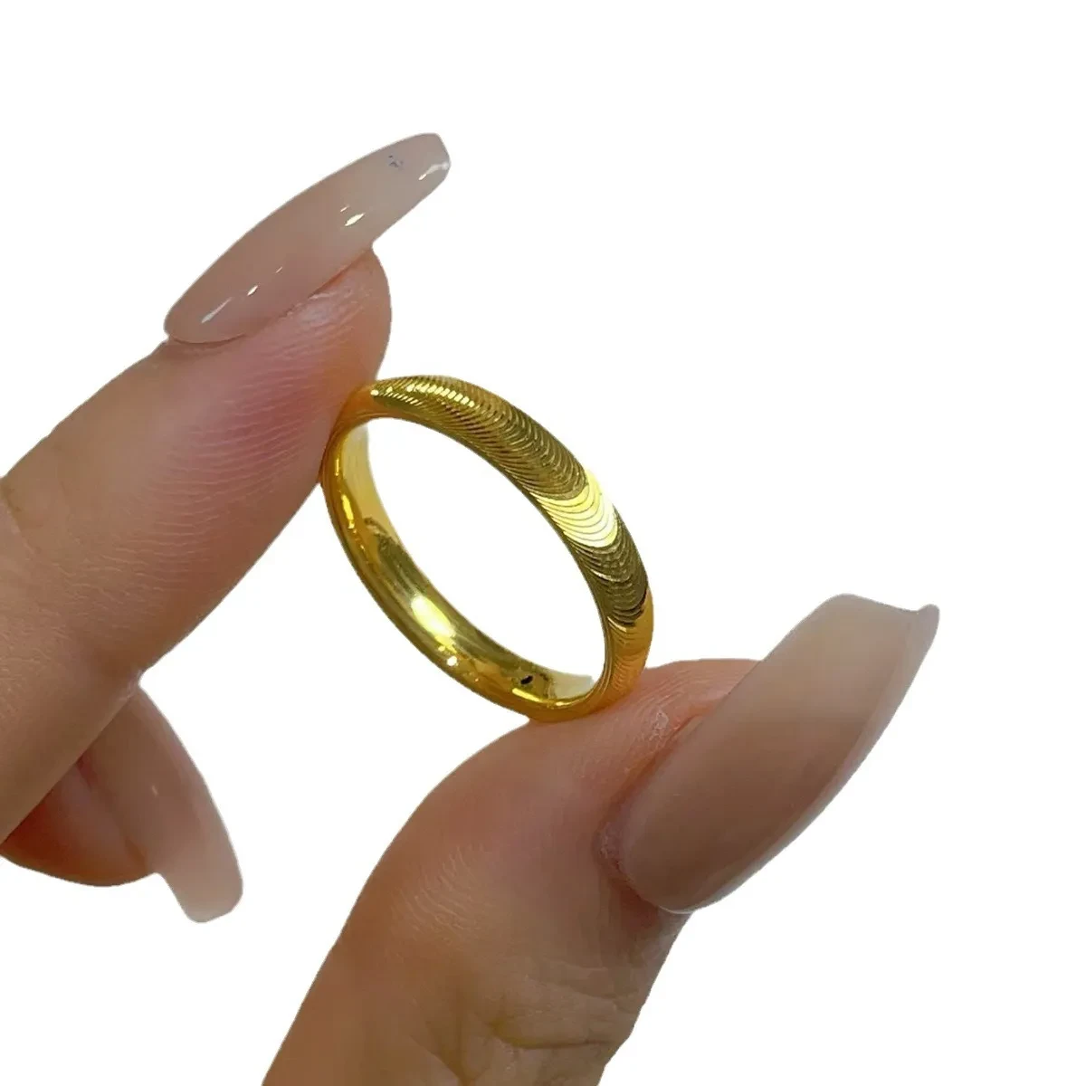 Anillo intermitente de ojo de gato dorado