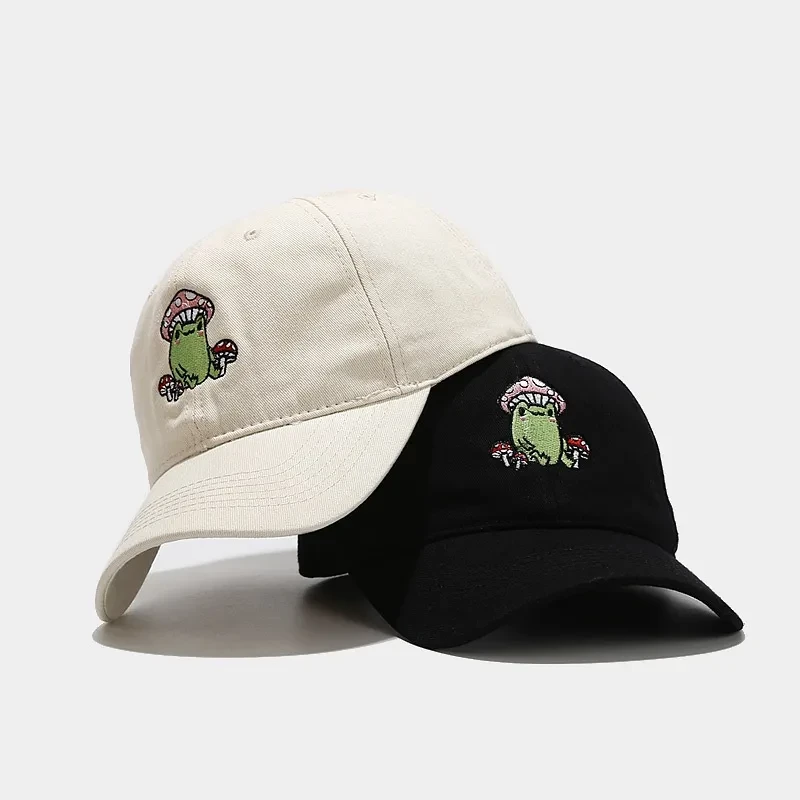 Gorra de béisbol bordada con diseño de rana y hongo de dibujos animados