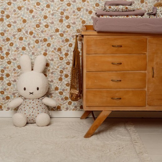 Peluche extragrande de Miffy con flores vintage