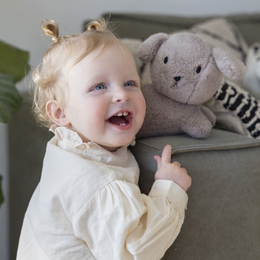 Peluche de cachorro Snuffy Fluffy Cuddle, color topo, mediano