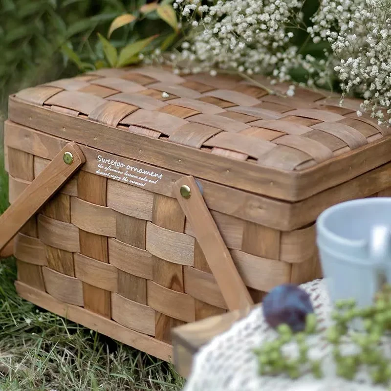 Basket With Lid