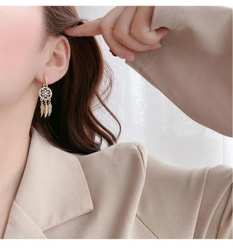 Lightweight Dream Catcher Flower Woven Feather Earrings