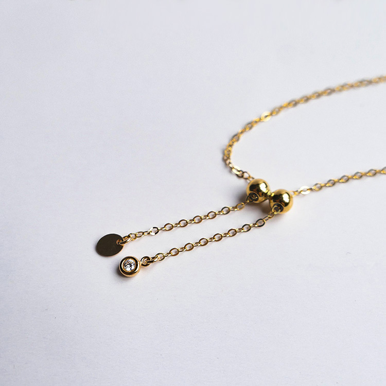 Pulsera individual de oro de 14 quilates con perlas de agua de mar y cáñamo
