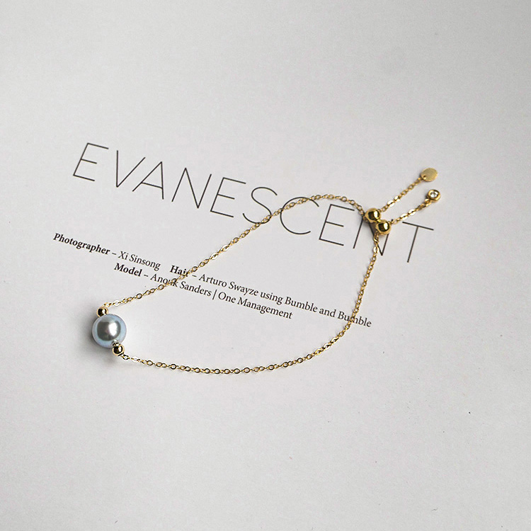 Pulsera individual de oro de 14 quilates con perlas de agua de mar y cáñamo