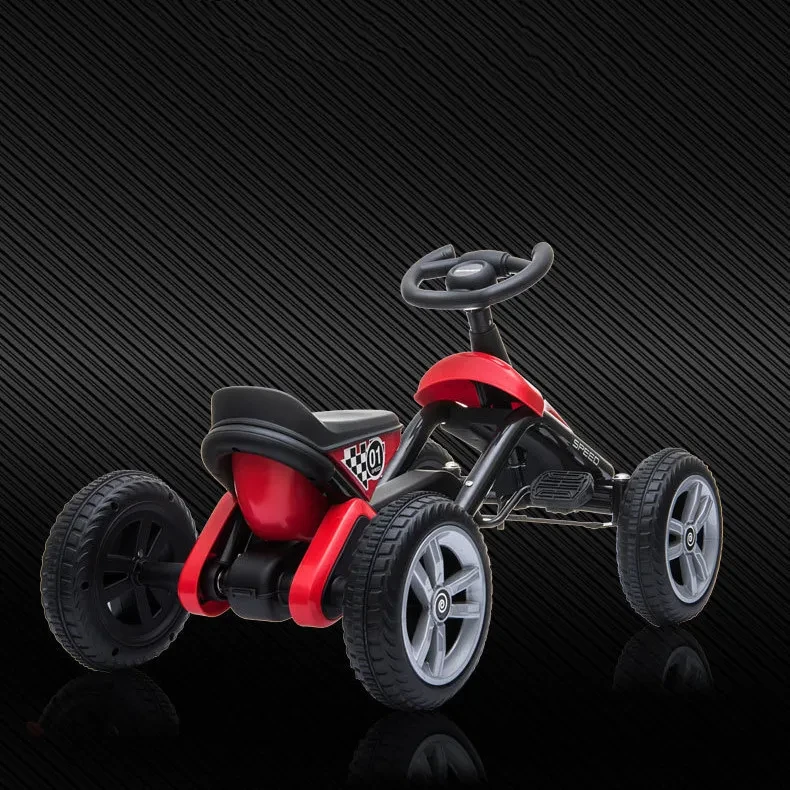 Ejercicio de fitness con pedales de cuatro ruedas para karts infantiles